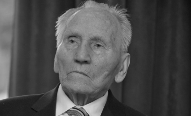 1980021 kazimierz piechowski zmarl w wieku 98 lat zdjecie pochodzi z 2015 roku  c 57 132 2728 1661